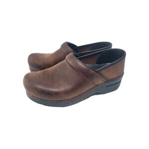 Dansko Brown Oiled Leather Clogs Women's Size 8.5 / 39 Distressed Slide On Shoes